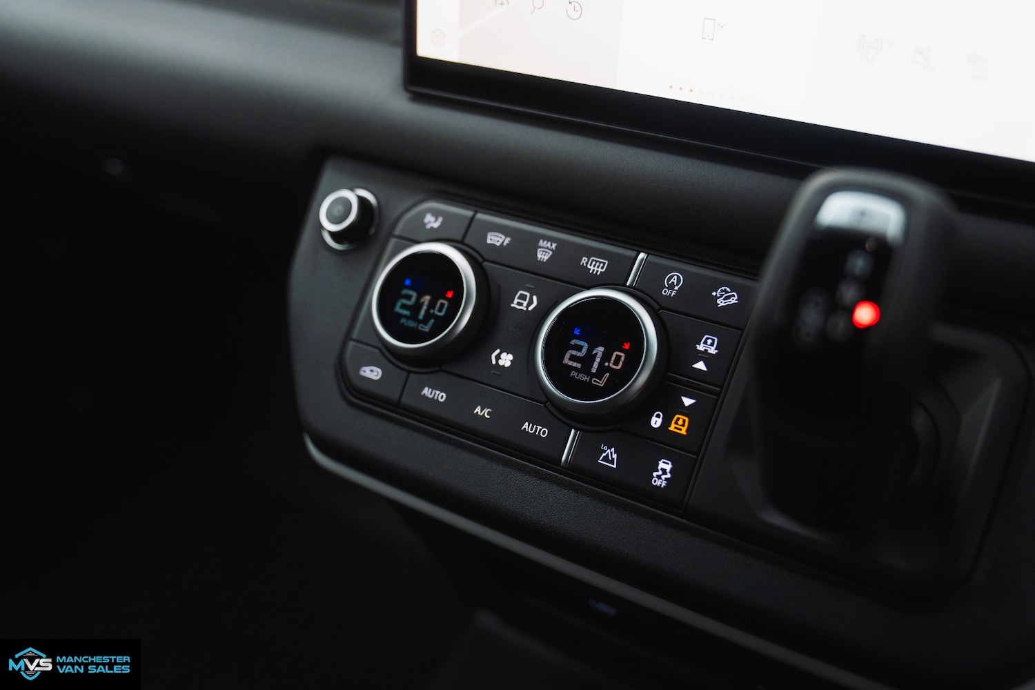 Used Land Rover Defender 2025 for sale - 77629033: Photo 5