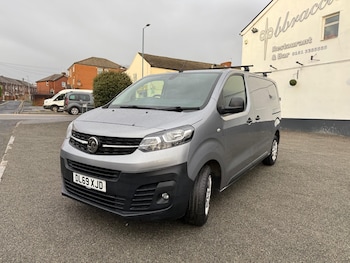Vauxhall Vivaro feature image