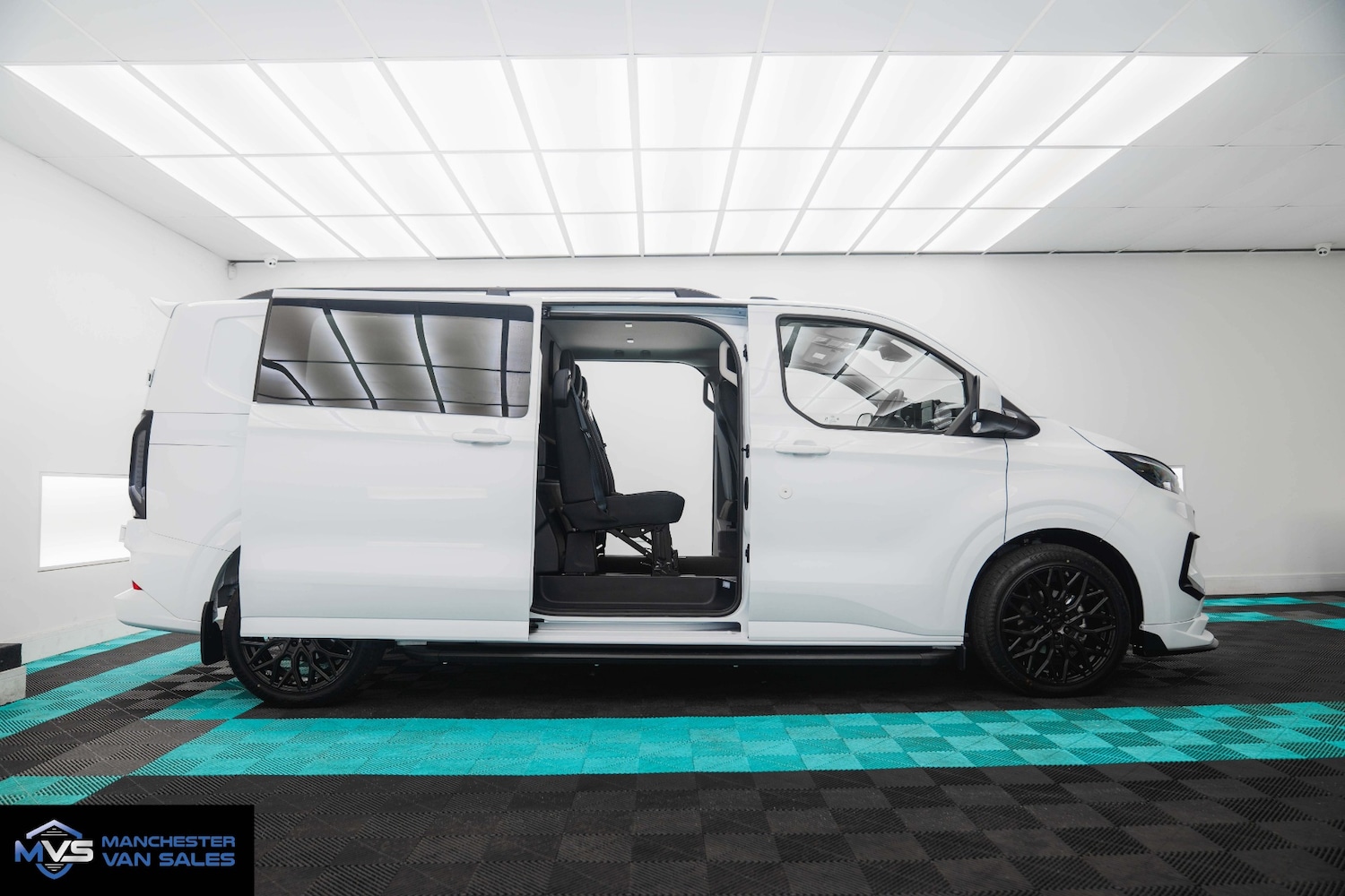 Used Ford Transit Custom 2025 for sale - 75994140: Photo 2