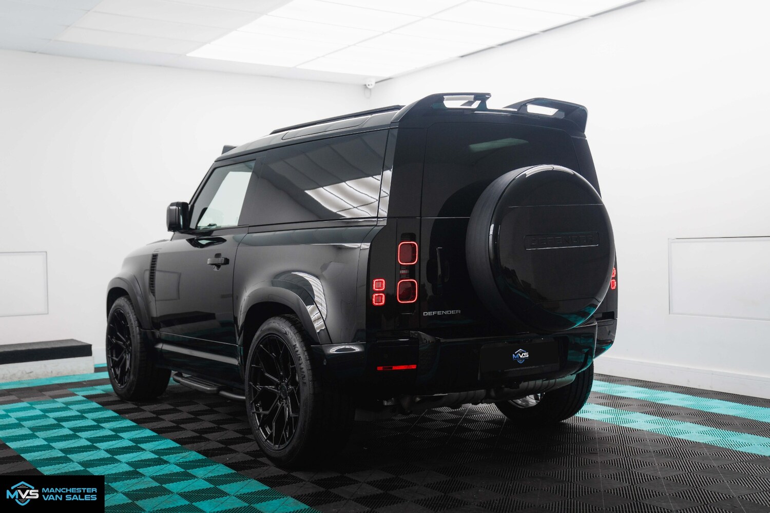 Used Land Rover Defender 2025 for sale - 77961771: Photo 14