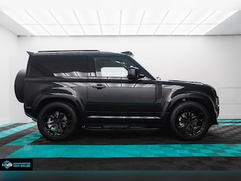 Used Land Rover Defender 2025 for sale - 77961771: Photo