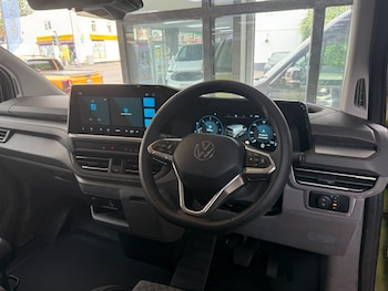 Used Volkswagen Transporter  for sale - 75502006: Photo