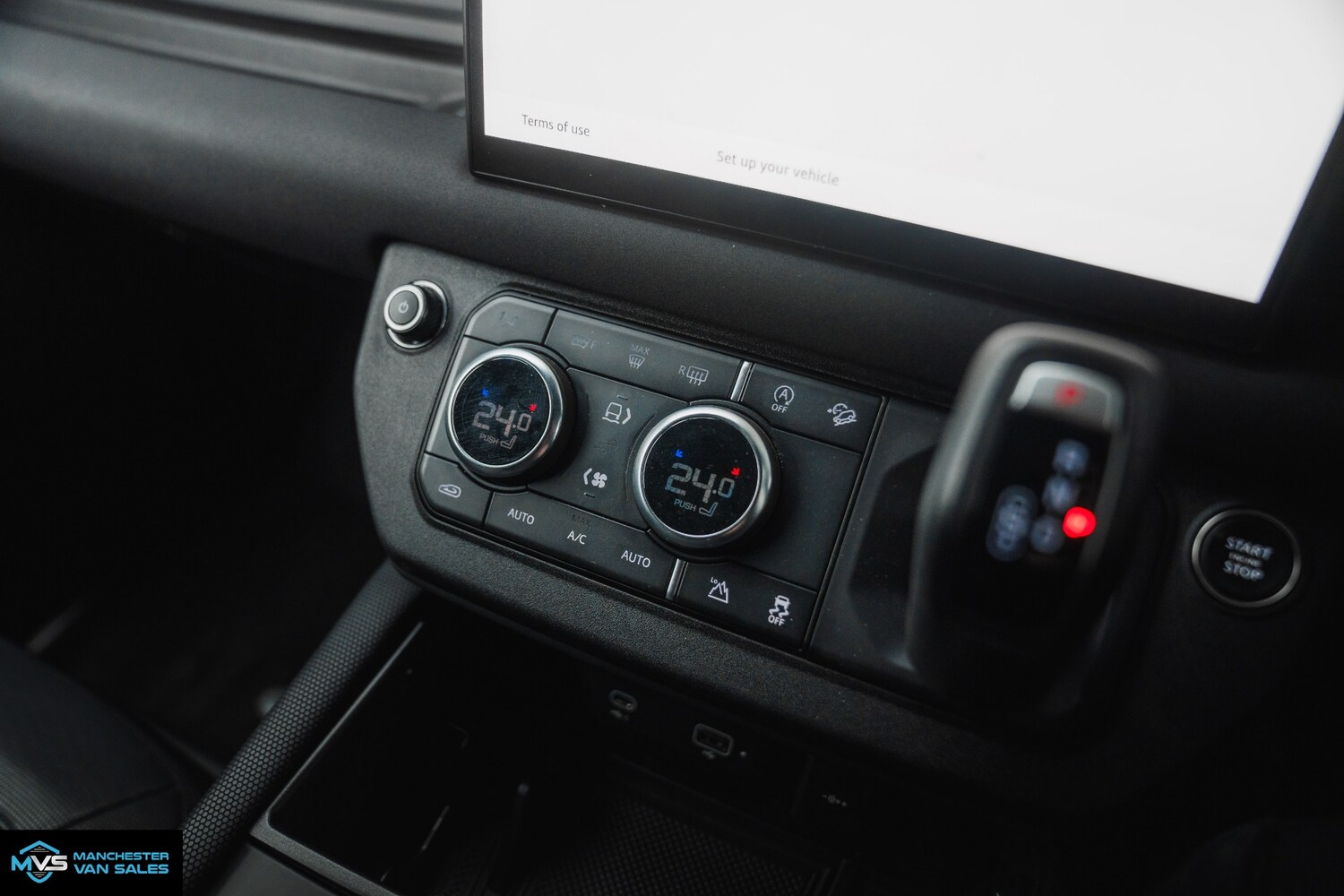 Used Land Rover Defender 2023 for sale - 77628840: Photo 19