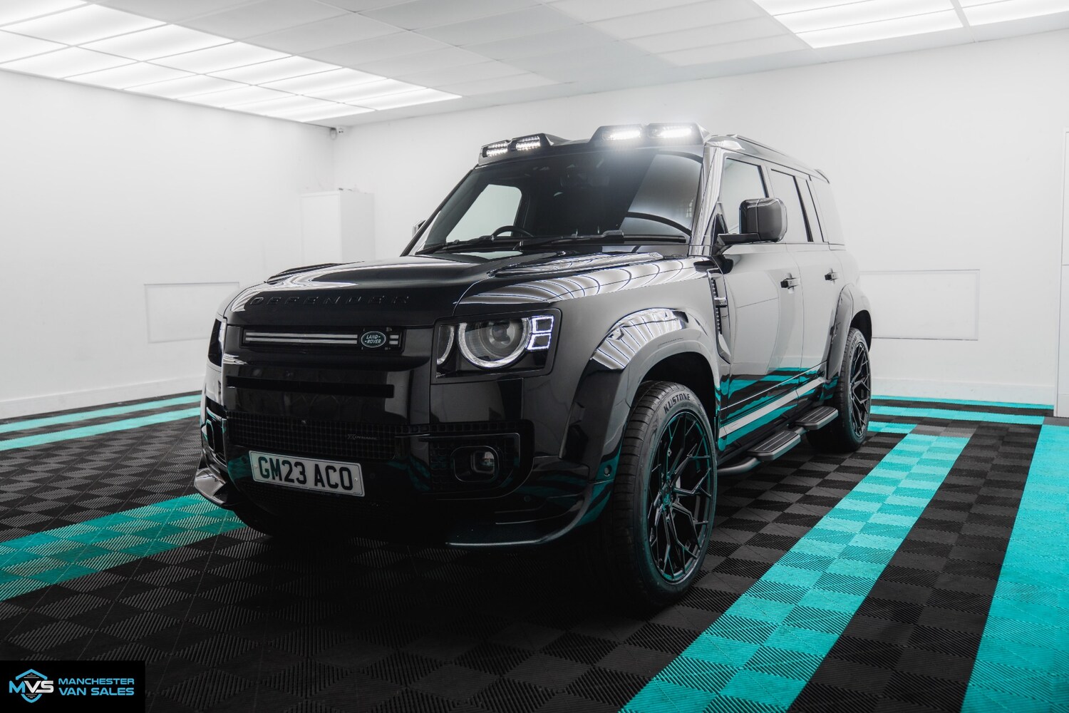 Used Land Rover Defender 2023 for sale - 77628840: Photo 9