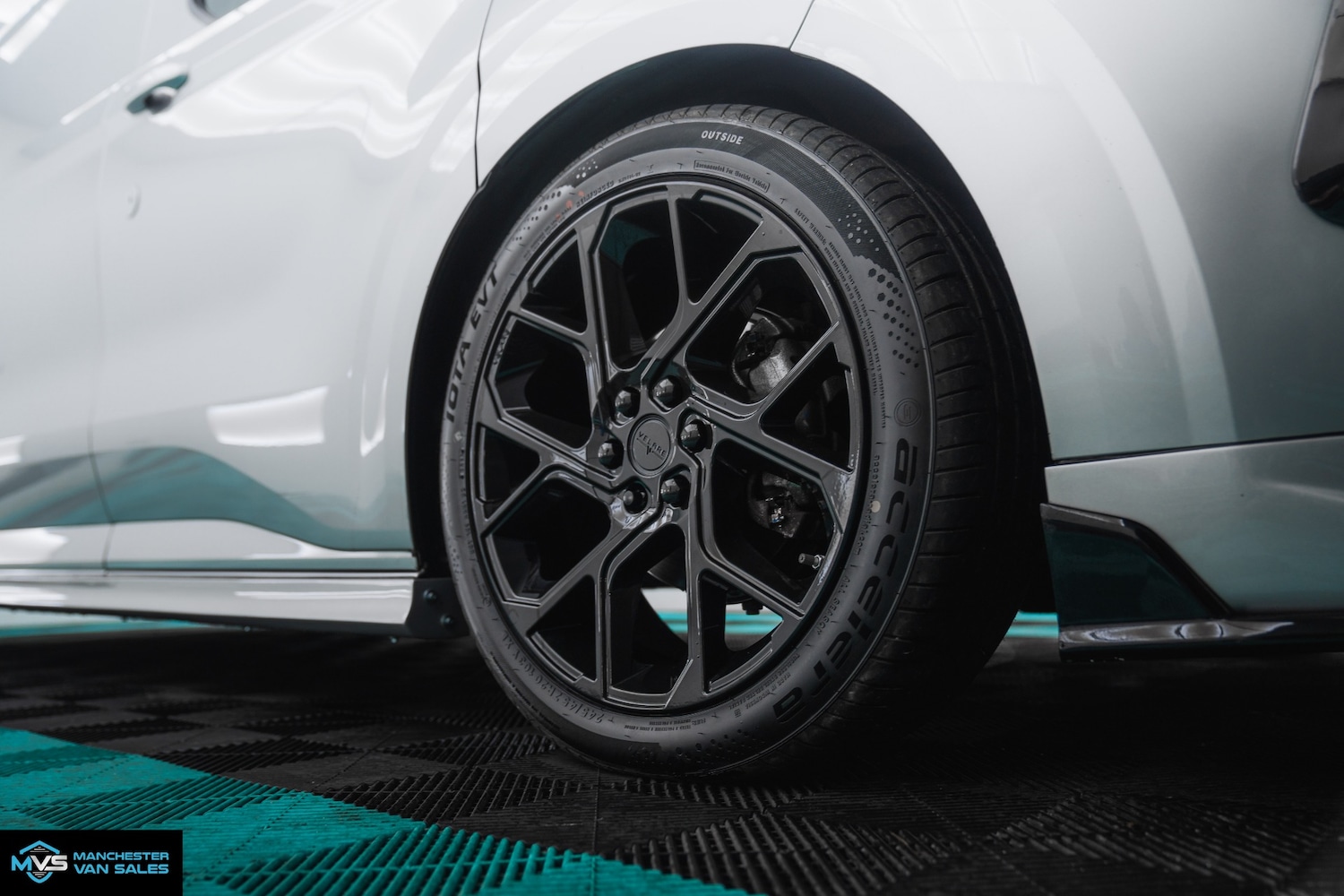 Used Ford Transit Custom 2024 for sale - 76391816: Photo 2