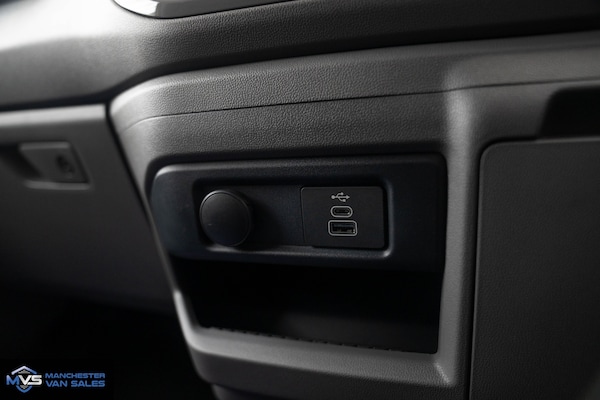 Used Volkswagen Transporter 2025 for sale - 75512572: Photo 28