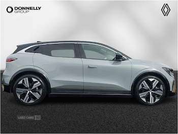 Used Renault Megane 2022 for sale - 76021395: Photo
