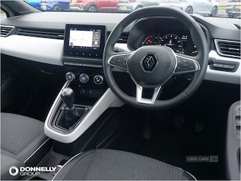 Used Renault Clio 2022 for sale - 75928601: Photo