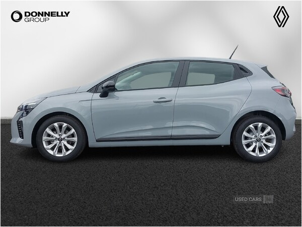 Used Renault Clio 2025 for sale - 75859136: Photo 11