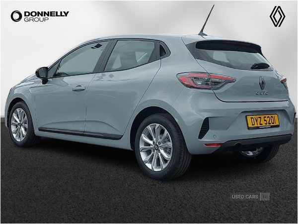 Used Renault Clio 2025 for sale - 75859136: Photo 2