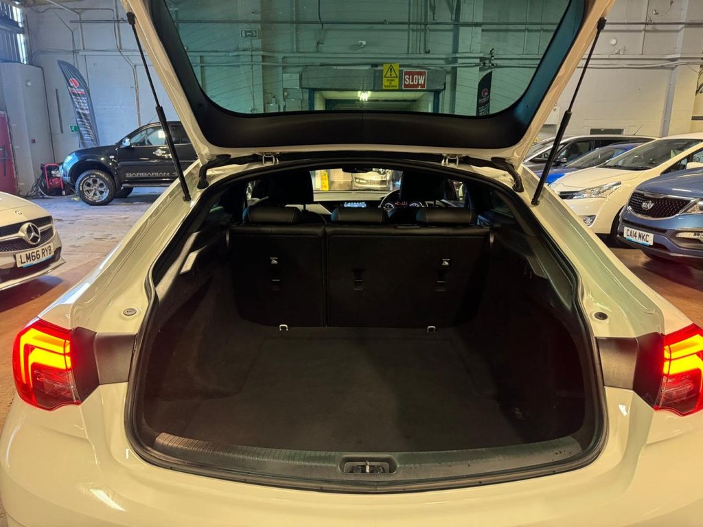 Used Vauxhall Insignia 2018 for sale - 76797990: Photo 12