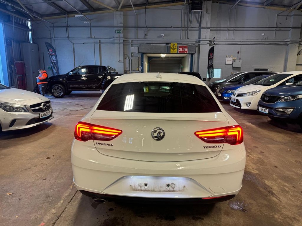 Used Vauxhall Insignia 2018 for sale - 76797990: Photo 6