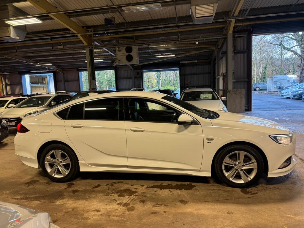 Used Vauxhall Insignia 2018 for sale - 76797990: Photo 8