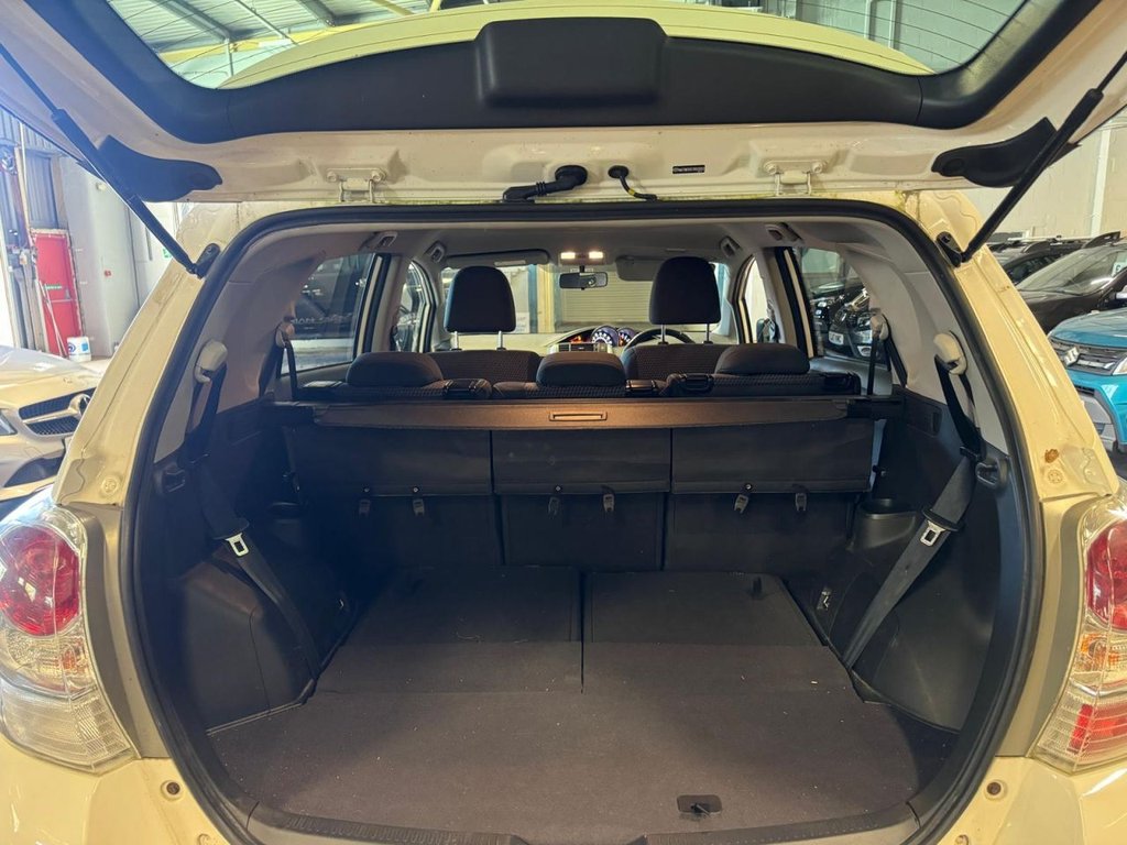 Used Toyota Verso 2015 for sale - 77990547: Photo 13