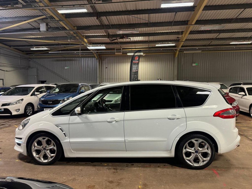 Used Ford S-Max 2014 for sale - 76841271: Photo 4