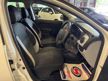 Used Dacia Sandero 2014 for sale - 79675442: Photo