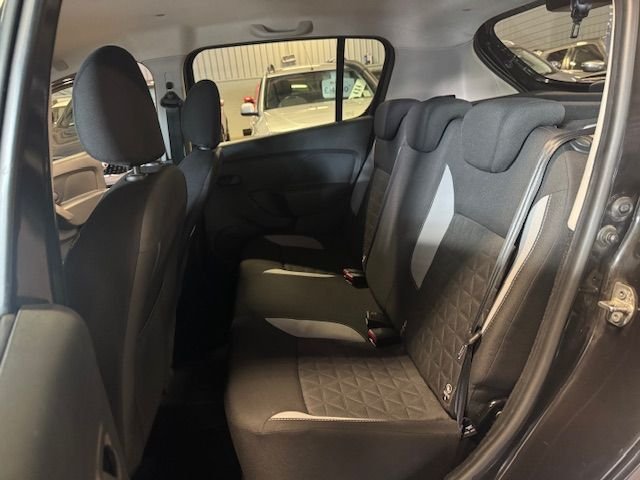 Used Dacia Sandero Stepway 2016 for sale - 76356806: Photo 11