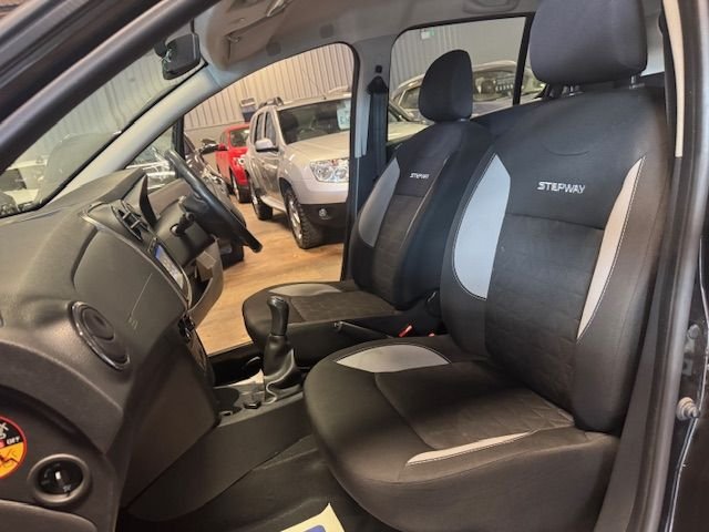Used Dacia Sandero Stepway 2016 for sale - 76356806: Photo 12