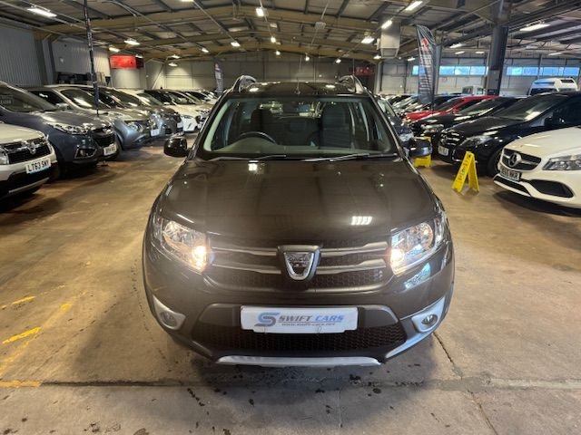 Used Dacia Sandero Stepway 2016 for sale - 76356806: Photo 2