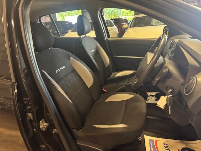Used Dacia Sandero Stepway 2016 for sale - 76356806: Photo 9