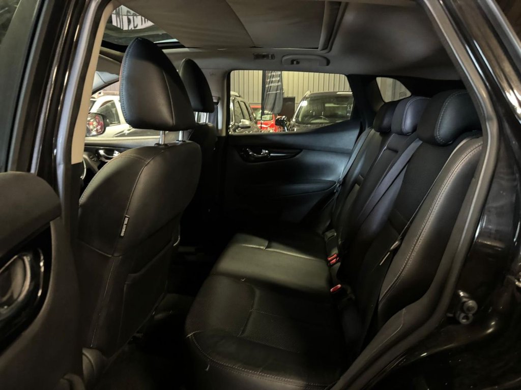 Used Nissan Qashqai 2015 for sale - 77642523: Photo 12