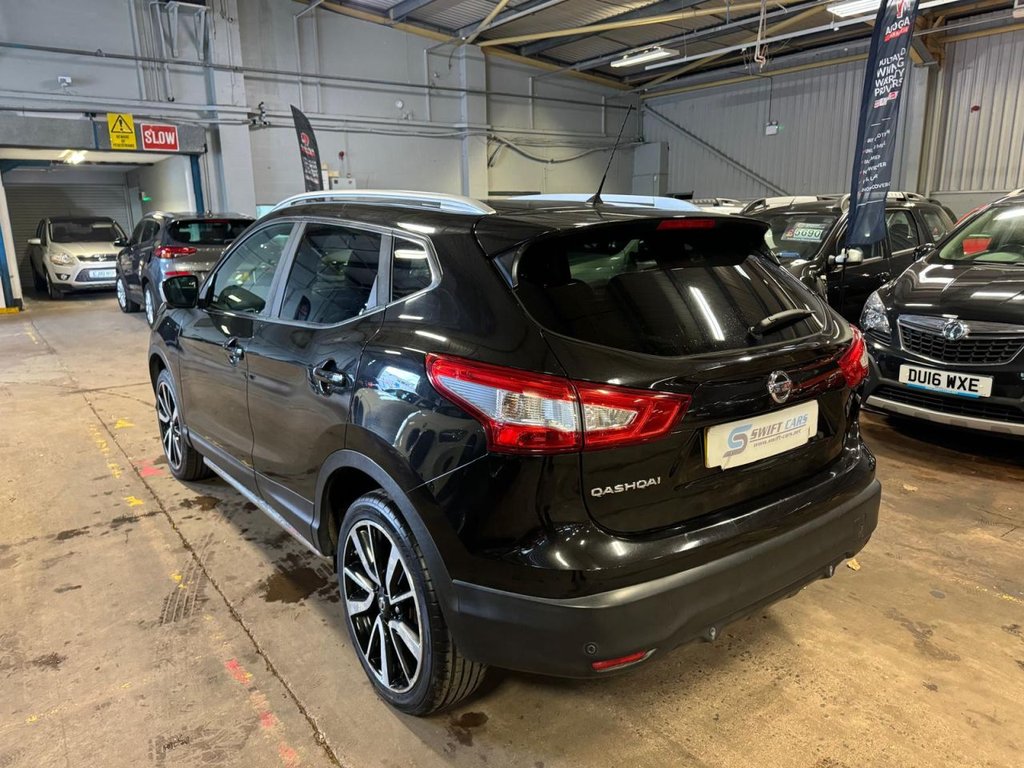 Used Nissan Qashqai 2015 for sale - 77642523: Photo 5