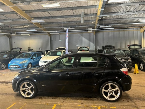 Used Vauxhall Astra 2005 for sale - 72980231: Photo 2