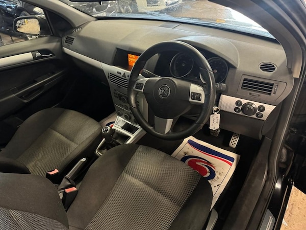 Used Vauxhall Astra 2005 for sale - 72980231: Photo 8