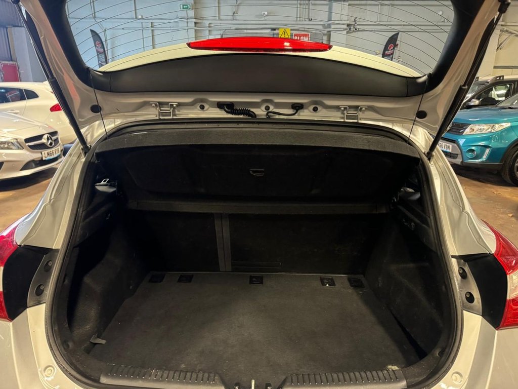 Used Hyundai i30 2015 for sale - 77990684: Photo 13