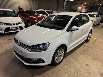 Used Volkswagen Polo 2015 for sale - 77020487: Photo