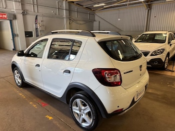 Used Dacia Sandero Stepway 2014 for sale - 79461993: Photo