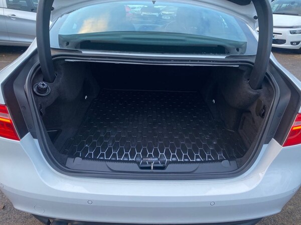 Used Jaguar XE 2017 for sale - 69848666: Photo 14