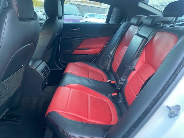 Used Jaguar XE 2017 for sale - 69848666: Photo 15