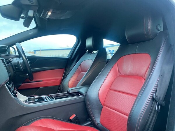 Used Jaguar XE 2017 for sale - 69848666: Photo 17
