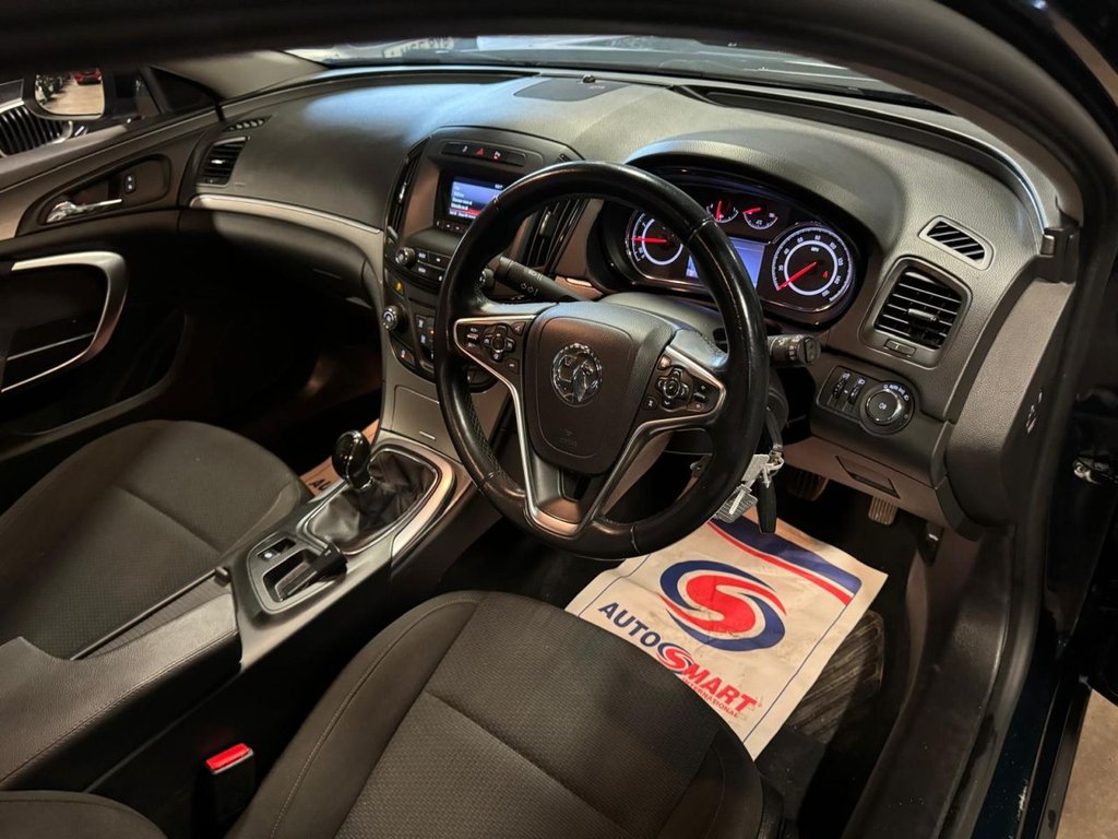 Used Vauxhall Insignia 2015 for sale - 77422082: Photo 11