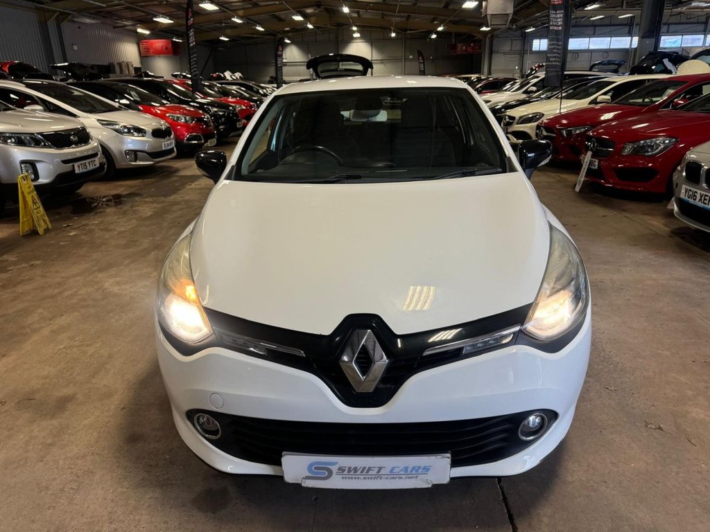 Used Renault Clio 2014 for sale - 77990851: Photo 2
