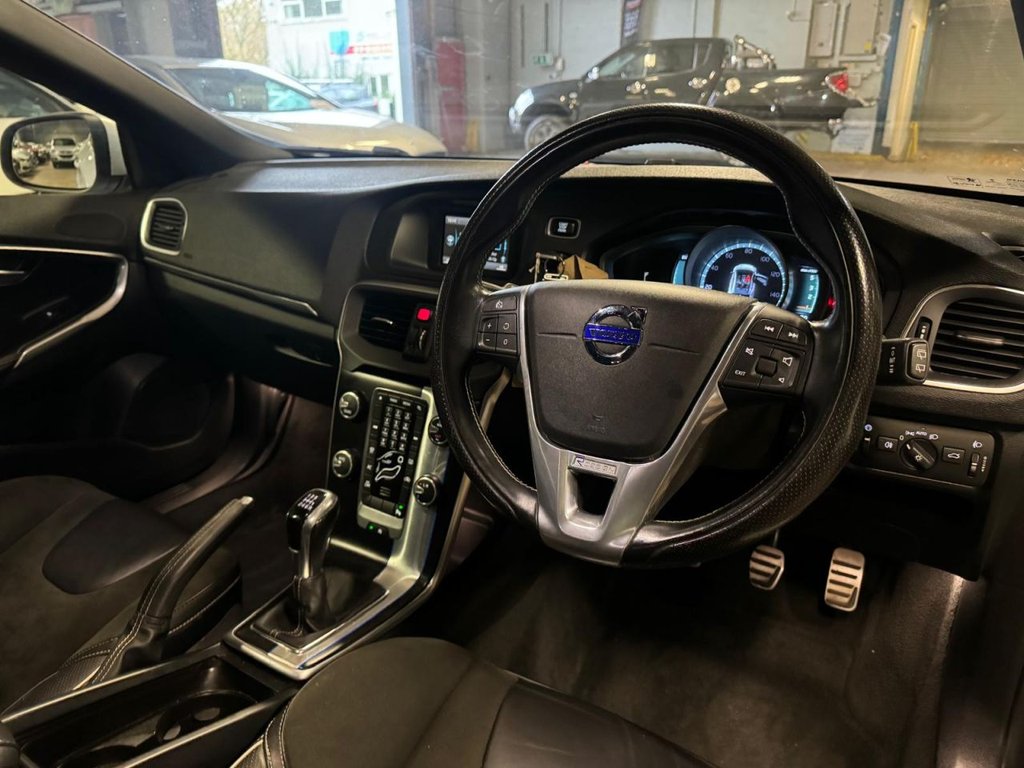 Used Volvo V40 2016 for sale - 76527193: Photo 11