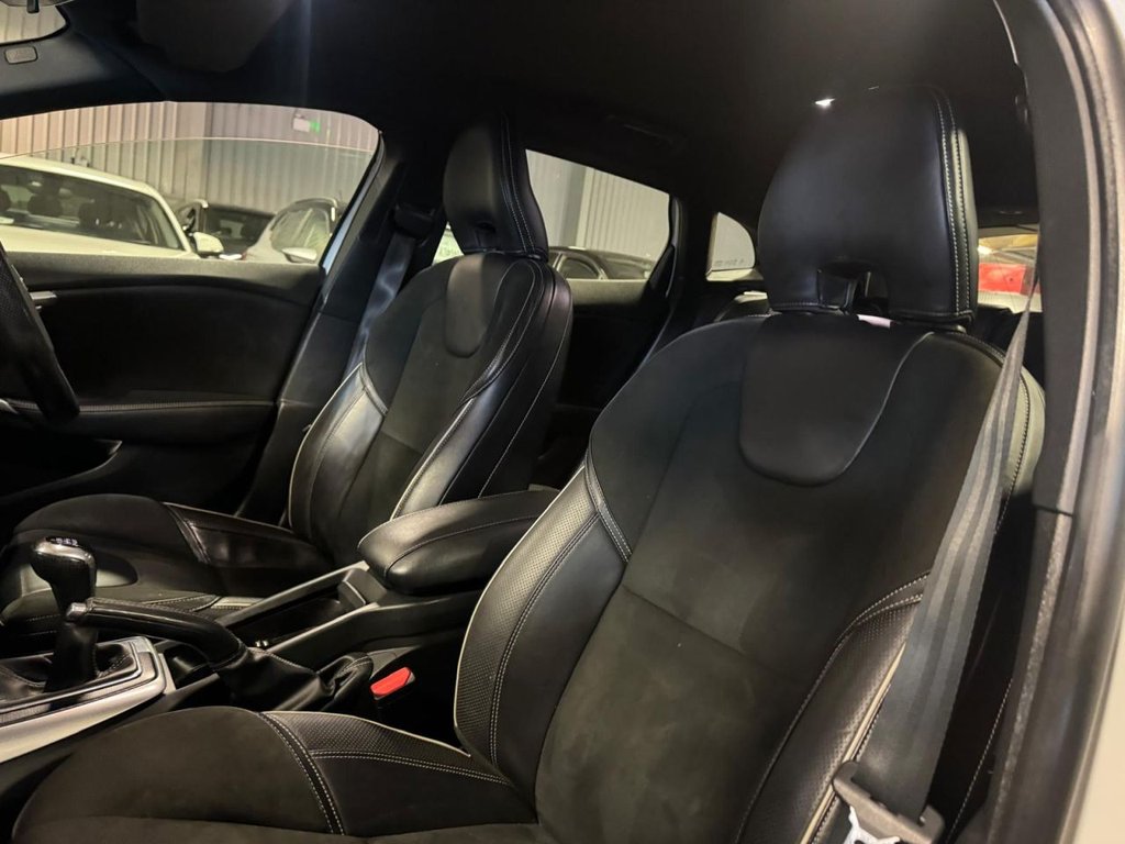 Used Volvo V40 2016 for sale - 76527193: Photo 16