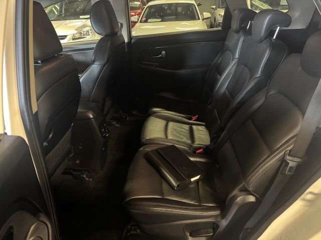 Used Kia Carens 2016 for sale - 77153125: Photo 14