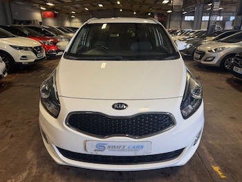 Used Kia Carens 2016 for sale - 77153125: Photo