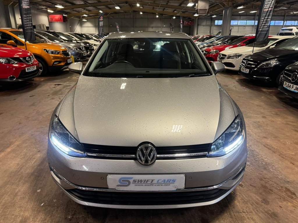 Used Volkswagen Golf 2017 for sale - 76202918: Photo 2