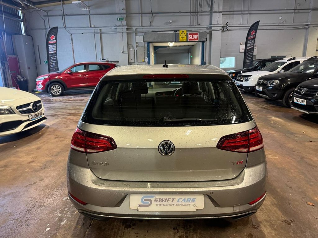 Used Volkswagen Golf 2017 for sale - 76202918: Photo 6