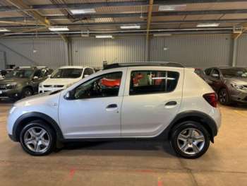 Used Dacia Sandero Stepway 2017 for sale - 74586928: Photo