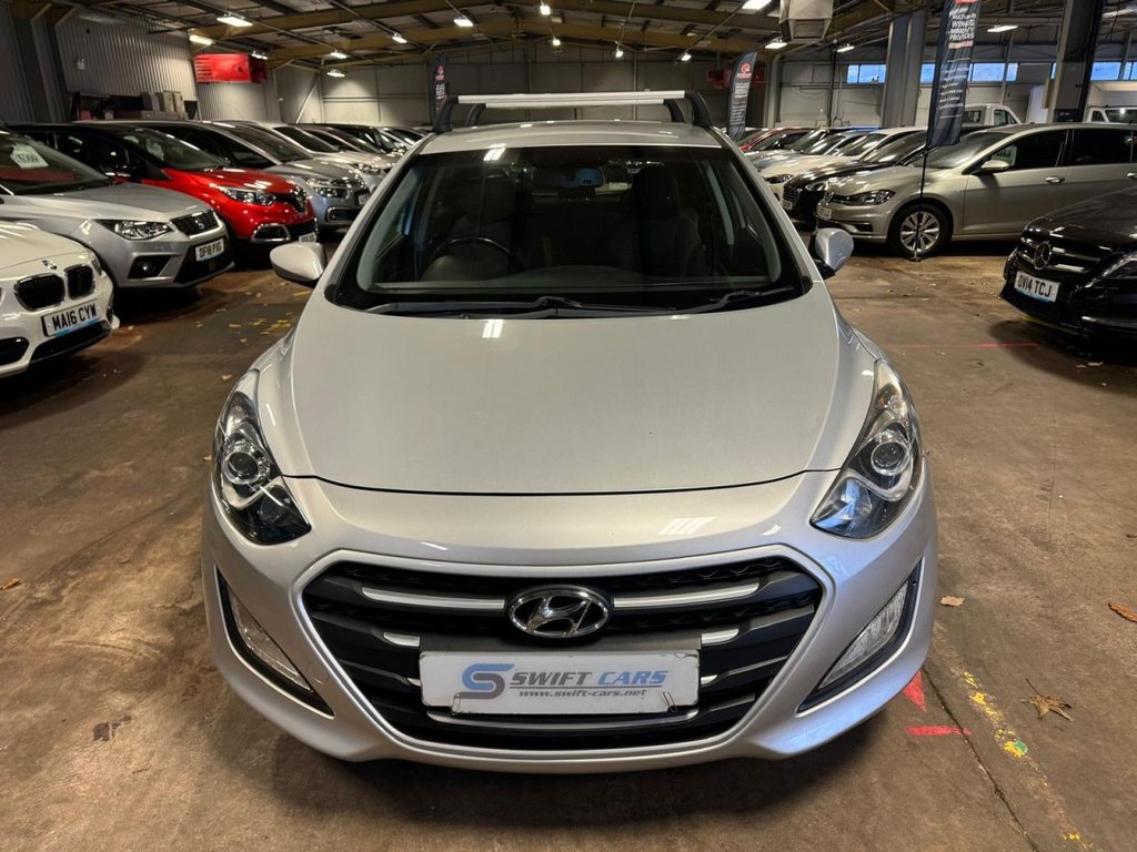 Used Hyundai i30 2015 for sale - 76527197: Photo 2