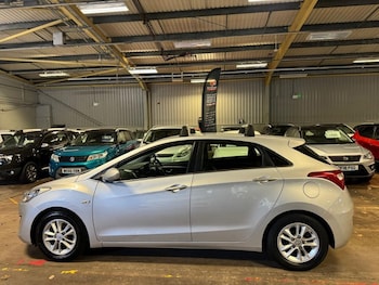 Used Hyundai i30 2015 for sale - 76527197: Photo