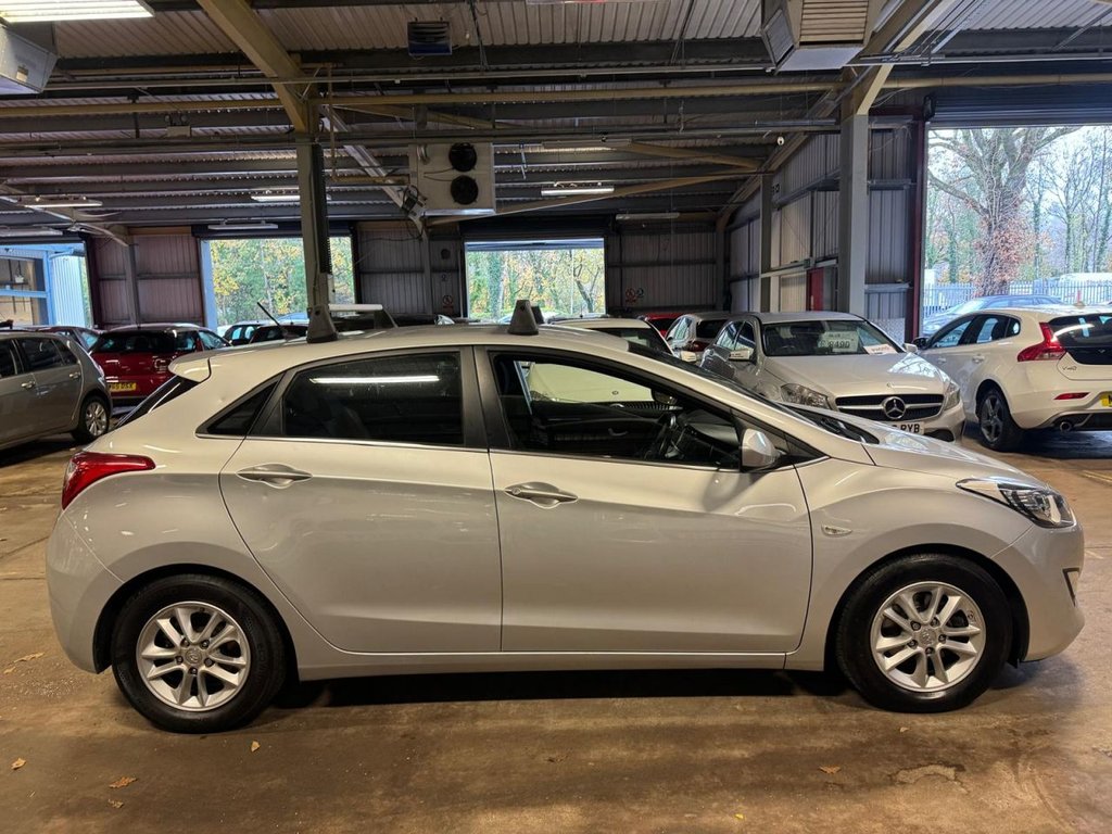 Used Hyundai i30 2015 for sale - 76527197: Photo 8