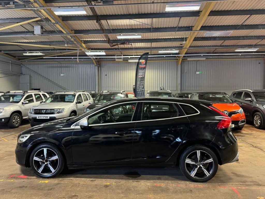 Used Volvo V40 2016 for sale - 77891333: Photo 2