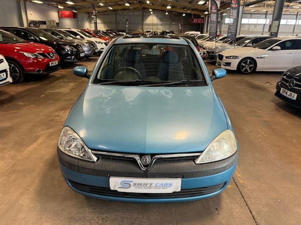 Used Vauxhall Corsa 2001 for sale - 74561888: Photo 2