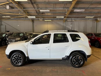 Used Dacia Duster 2016 for sale - 75607420: Photo