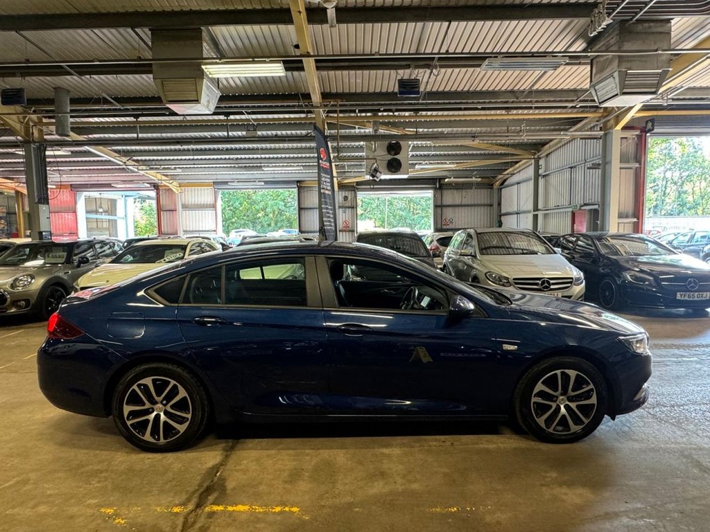 Used Vauxhall Insignia 2019 for sale - 77991098: Photo 8
